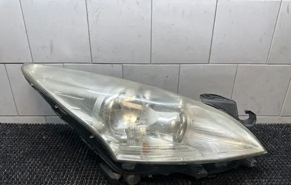 Peugeot 5008 Headlight/headlamp