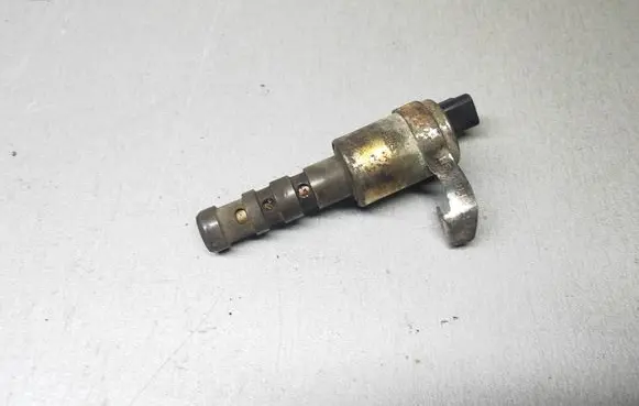 Renault Laguna I Camshaft vanos timing valve 108674