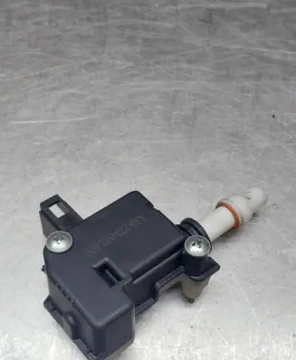 Volkswagen New Beetle Tailgate boot lock/latch motor X10729002009
