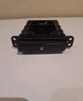 Cup holder front