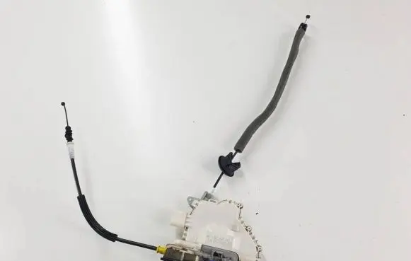Audi A6 C7 Front door lock