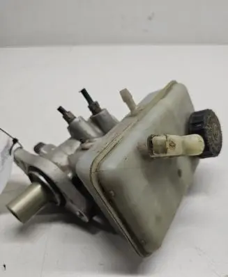 Master brake cylinder