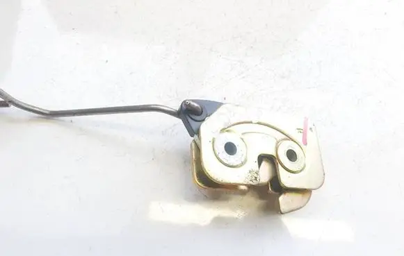 Ford Galaxy Seat back rest lock catch 0531