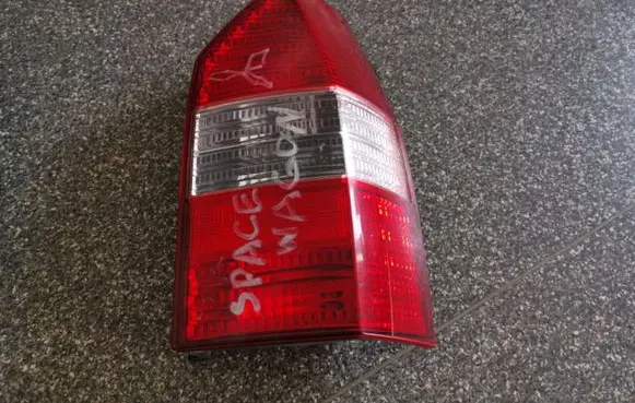 Mitsubishi Space Wagon Rear/tail lights