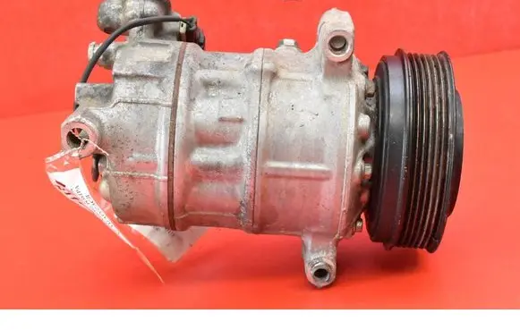 Volvo V40 Air conditioning (A/C) compressor (pump) 31348965