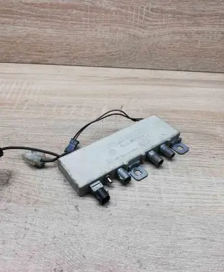 BMW 5 E39 Aerial antenna amplifier 8378090