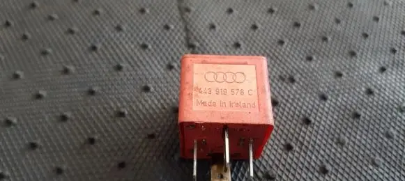 Audi A4 S4 B5 8D Other relay 443919578C 899519000