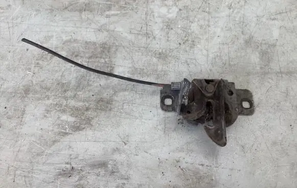 Chrysler 300 - 300C Engine bonnet/hood lock/catch