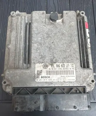 Volkswagen Golf VI Engine control unit/module 03L906022LF 03L906022G 0281015420