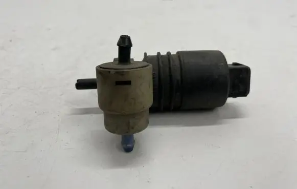 Windscreen/windshield washer pump