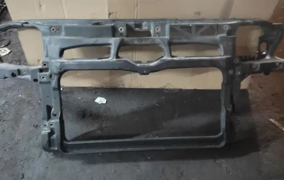 Volkswagen Bora Radiator support slam panel 1J0805594