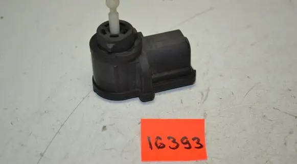 Volkswagen Golf IV Headlight level adjustment motor 1J0941295B