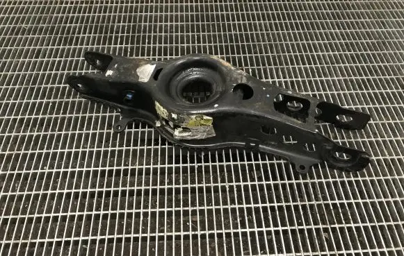 Chevrolet Camaro Rear upper control arm/wishbone