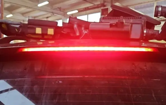 BMW X3 E83 Third/center stoplight 022191 IMPRK1557313