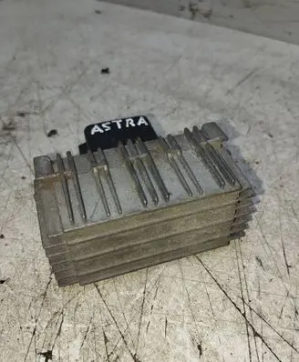 Opel Astra H Glow plug pre-heat relay 09132691 51299008A