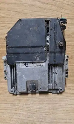 Ford C-MAX I Engine control unit/module 7M5112A650VC