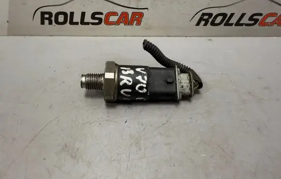 Volvo V70 Fuel pressure sensor 38609003577 0281002527