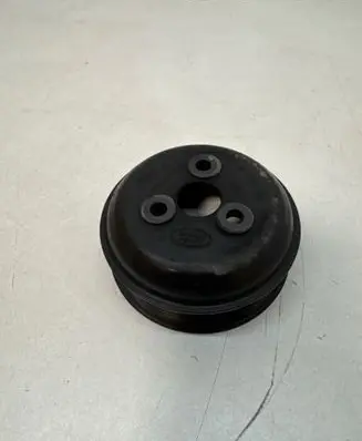 Land Rover Range Rover Evoque L538 Water pump pulley GX738509AA