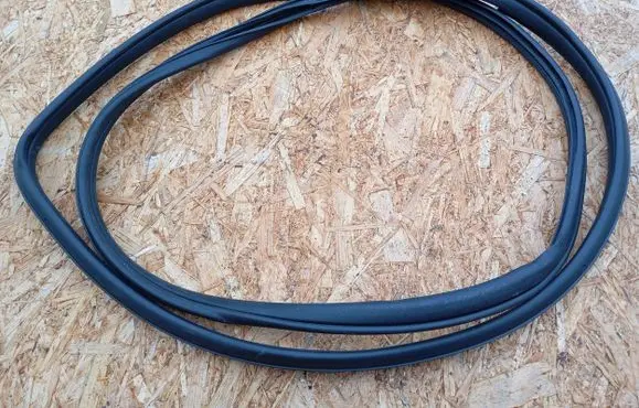 Subaru Outback Front door rubber seal 