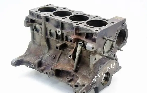 Fiat Grande Punto Engine block 55221621