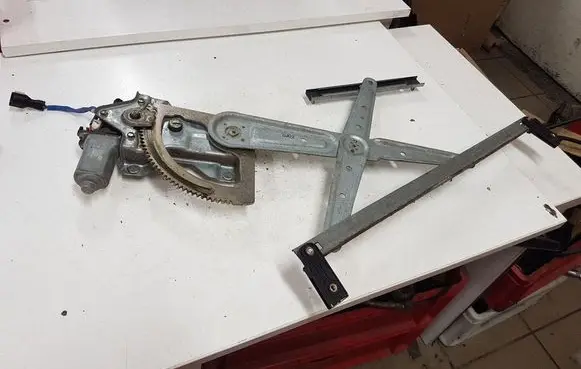 KIA Sorento Rear door window regulator with motor 963203E000