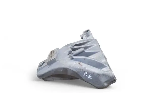 Alfa Romeo Stelvio Engine mounting bracket 50545195