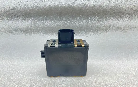 Audi Q3 F3 Distronic sensor radar 3Q0907566L 0203304993 3Q0907566