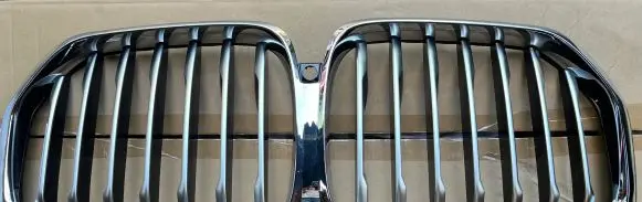 BMW X5 G05 Front bumper upper radiator grill 51138096590 8096590