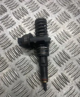 Volkswagen Touran I Fuel injector 24364DE
