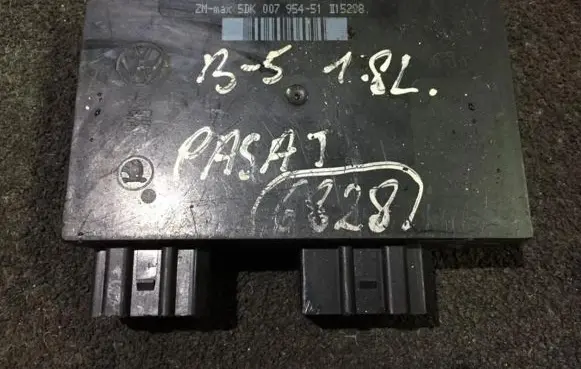 Volkswagen PASSAT B5 Comfort/convenience module 1j0959799ah 5dk007954-51
