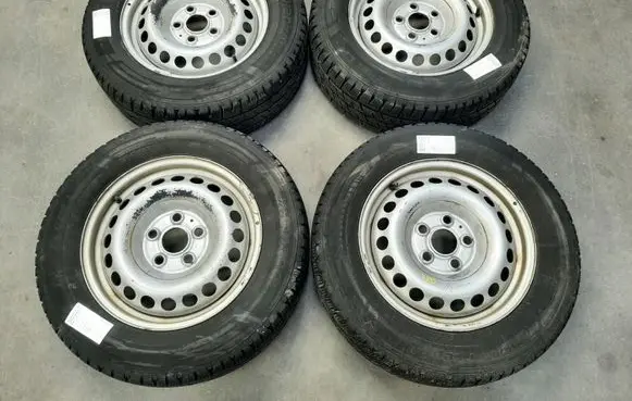Volkswagen Transporter - Caravelle T5 R13 steel rim 7F0601027