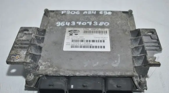 Peugeot 206 Engine control unit/module 9643707380