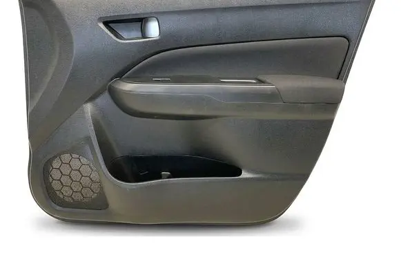 Suzuki Vitara (LY) Front door card panel trim