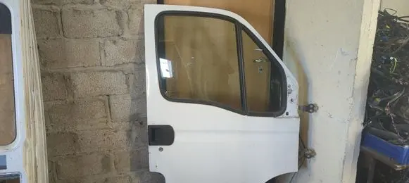 Iveco Daily 5th gen Front door 