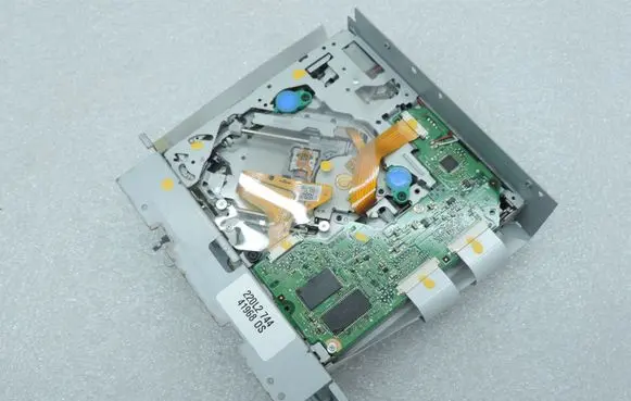Mercedes-Benz E C207 W207 Air suspension control unit module (rear) A2129017506 A2129028908