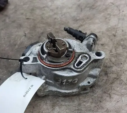 Citroen C4 II Vacuum pump 9684786780