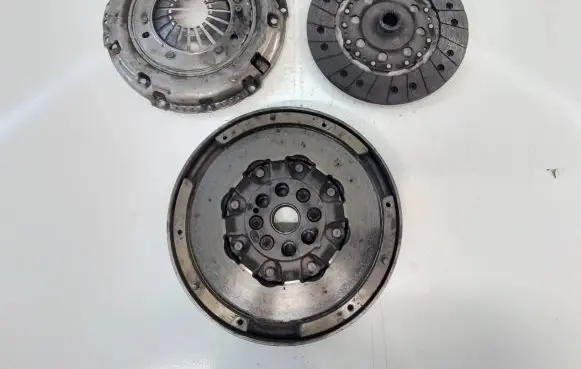 Renault Trafic III (X82) Clutch set kit 415079610 07062019