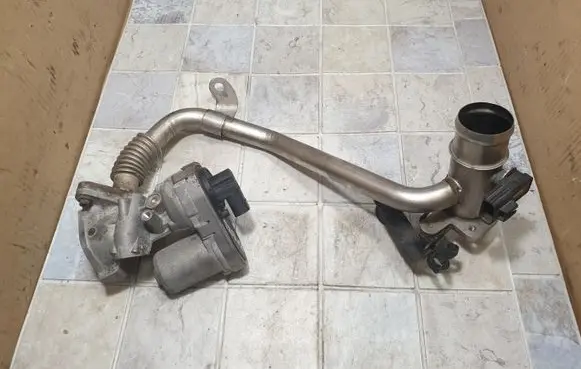 Ford Transit EGR valve line/pipe/hose 6C1Q9E470BD 6C1Q9B325BB 6C119F479AA