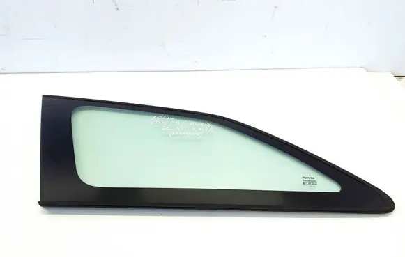 Toyota Auris E180 Rear side window 