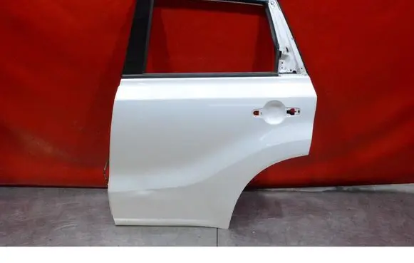 Suzuki Grand Vitara II Rear door