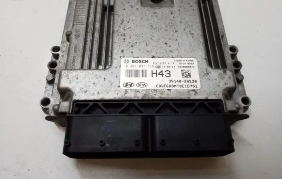 Hyundai i40 Engine control unit/module 391402A530 0281031716 391452A530