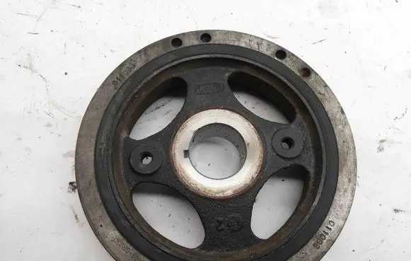 Toyota RAV 4 (XA30) Crankshaft pulley 134080R030