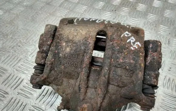 Ford Mondeo Mk III Front brake caliper