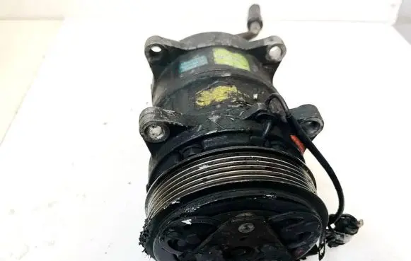 Volvo V70 Air conditioning (A/C) compressor (pump) 582d381678