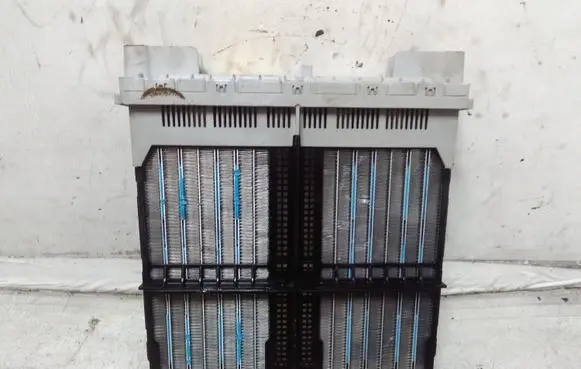 Mercedes-Benz C W204 Electric cabin heater radiator A2048300461 5HB009192