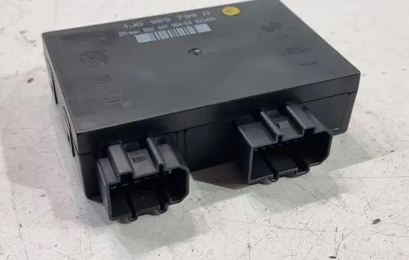 Volkswagen PASSAT B5 Comfort/convenience module 1J0959799N