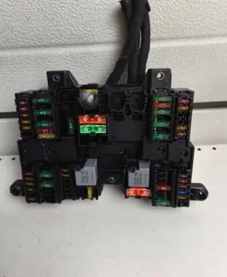 Mercedes-Benz A W177 AMG Fuse module A1779061002 T63880 Q04ZGS005