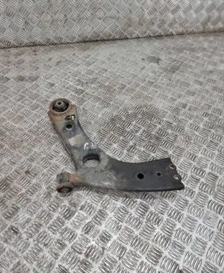 KIA Sorento Front lower control arm/wishbone 
