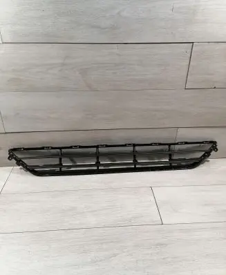 Volvo XC90 Front bumper lower grill 31353373