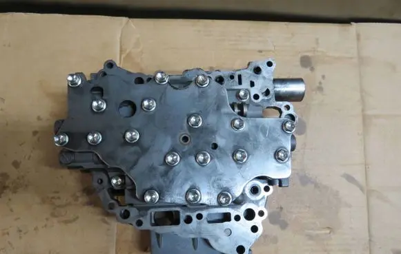 Toyota Yaris Transmission gearbox valve body 164260125A